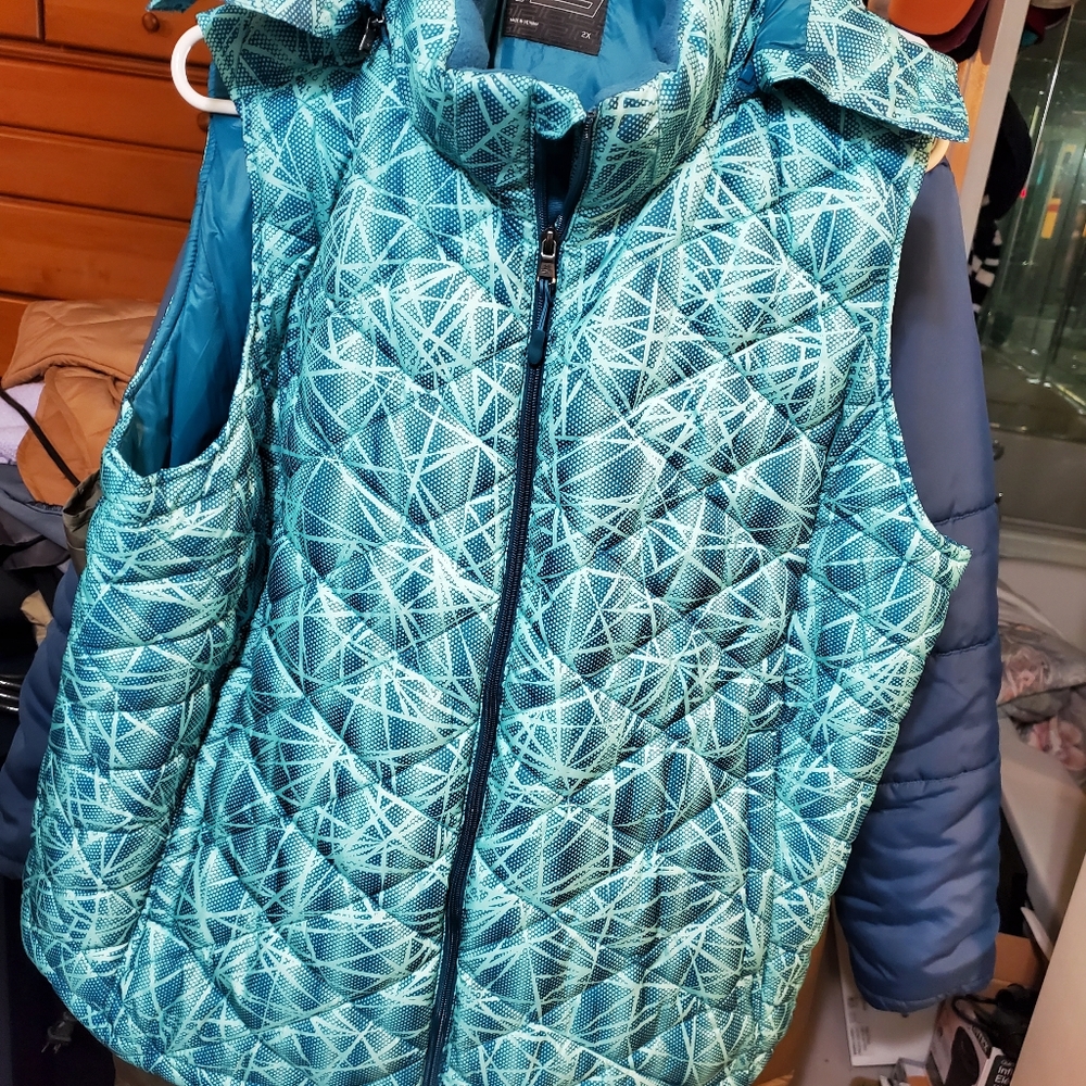 Tek Gear Vest with Hood 2X